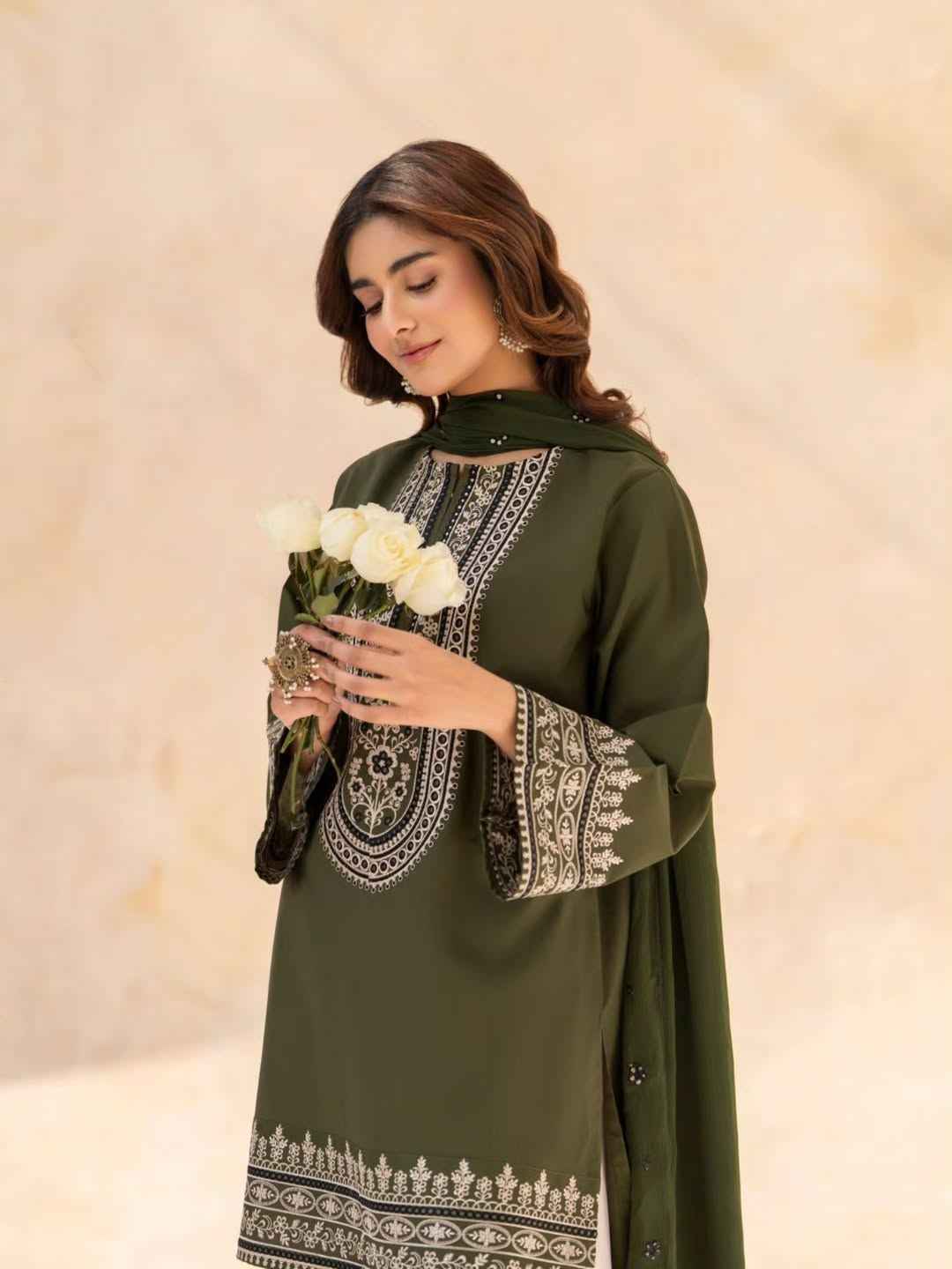 ROSHNI 2PC Embroidered Lawn Suit
