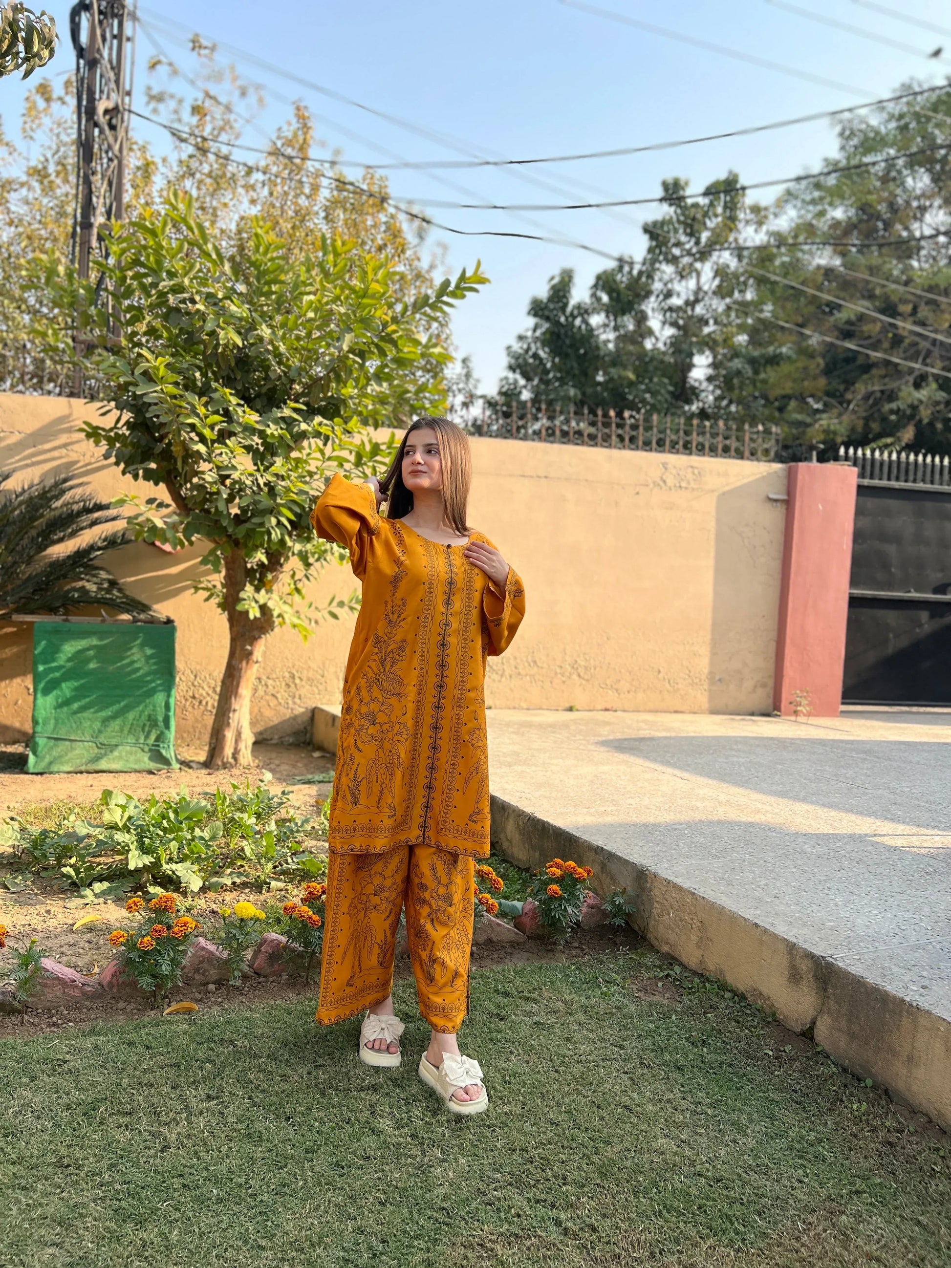 GOLDEN PETAL - hacccloset.store